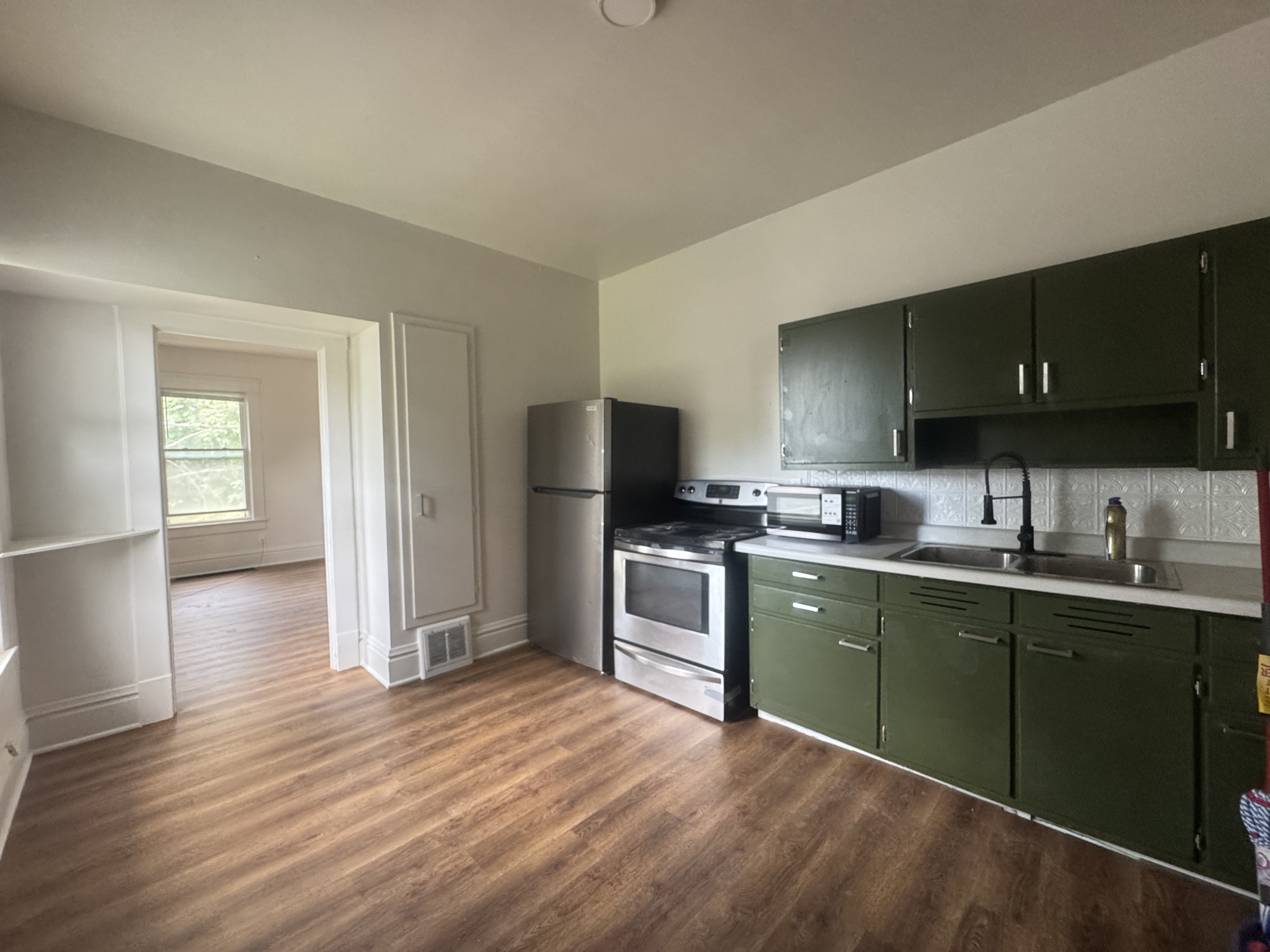 603 East McKenney Street - 4